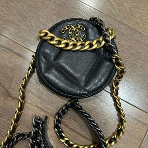 chanel 19 round bag
